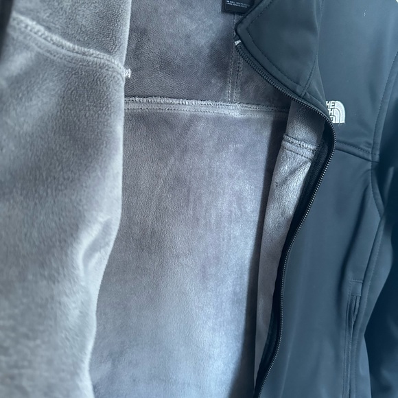 North Face Black Summit Series Jacket, Medium - Picture 4 of 8